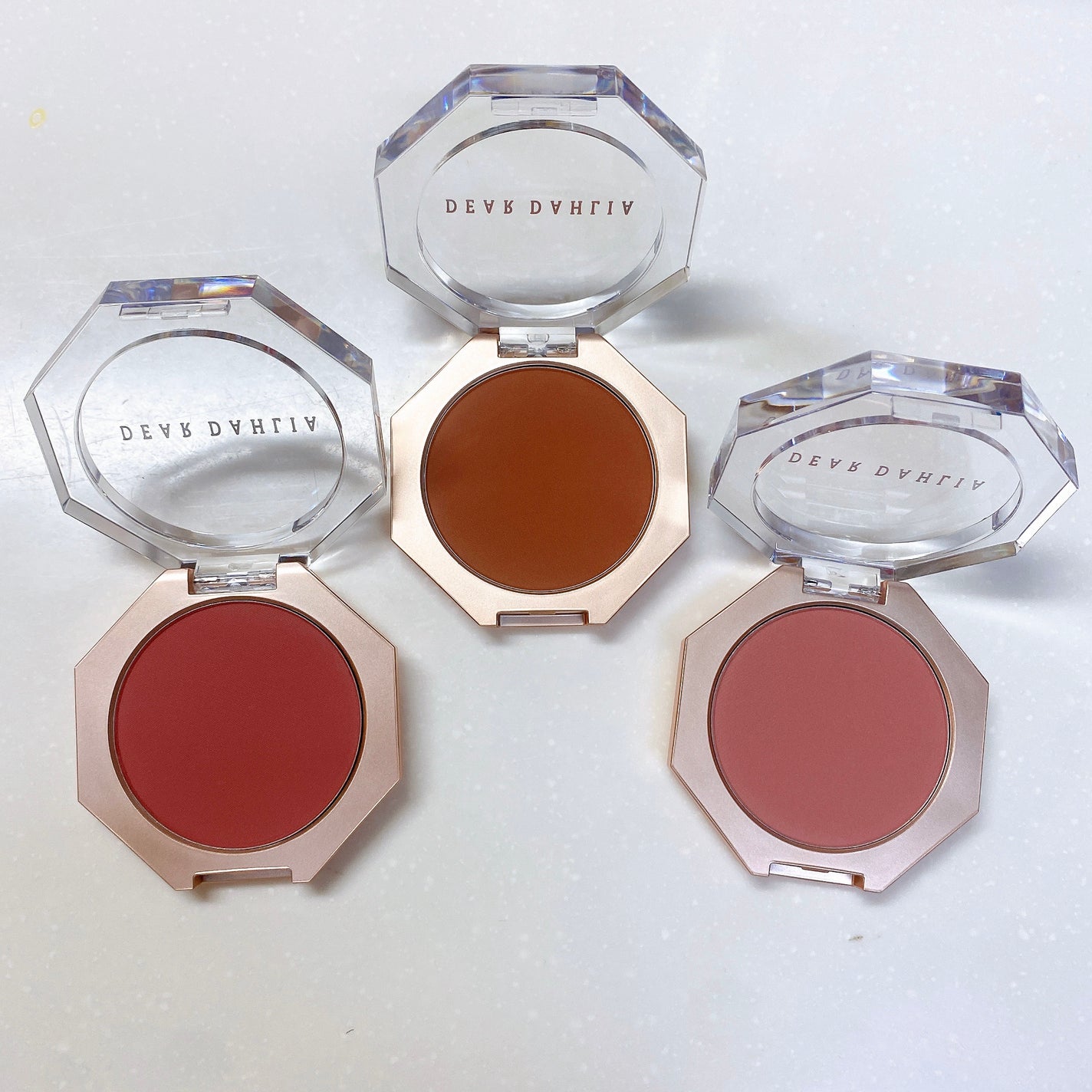 ブルーミング エディション パラダイス ソフト ドリーム ブラッシャー /DEAR DAHLIA/パウダーチークを使ったクチコミ(1枚目)