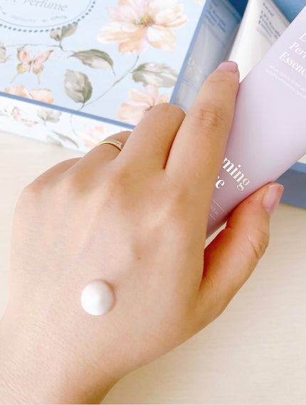 LPT Keratin パフュームヘアエッセンス Blooming Rose/Daleaf/ヘアミルクを使ったクチコミ(3枚目)