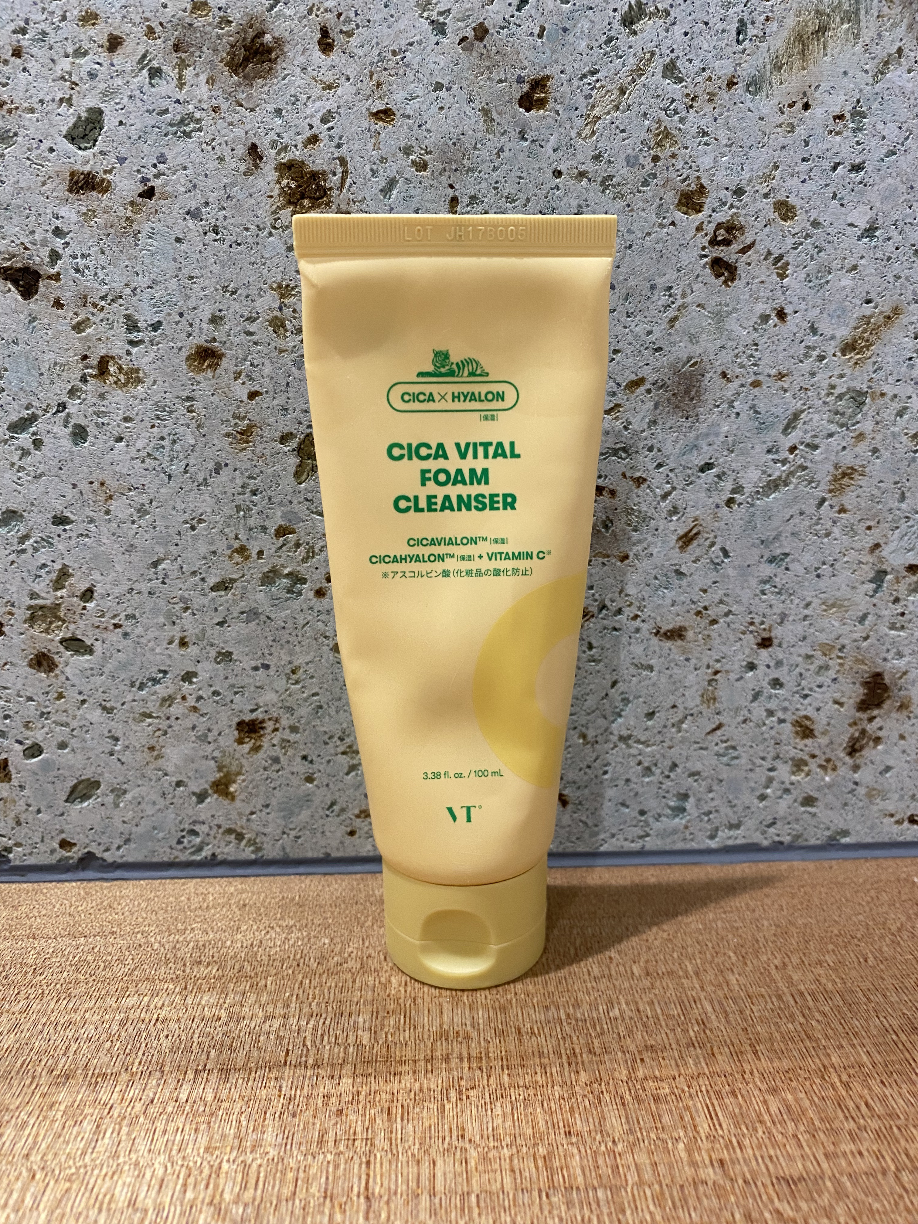 シカバイタル フォームクレンザー/VT/洗顔フォームを使ったクチコミ（1枚目）