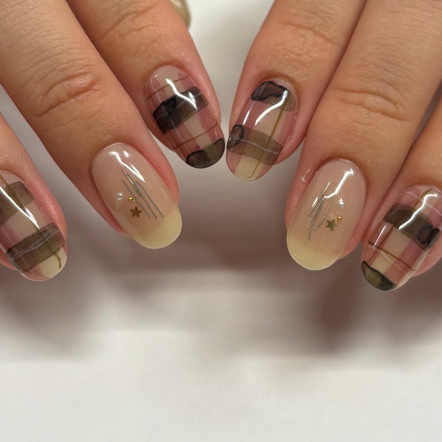 夏美🍉フォロバ on LIPS 「【11月も半ば♡クリスマスネイルシーズン開幕🎄🎀🌟】以前クリス..」(3枚目)