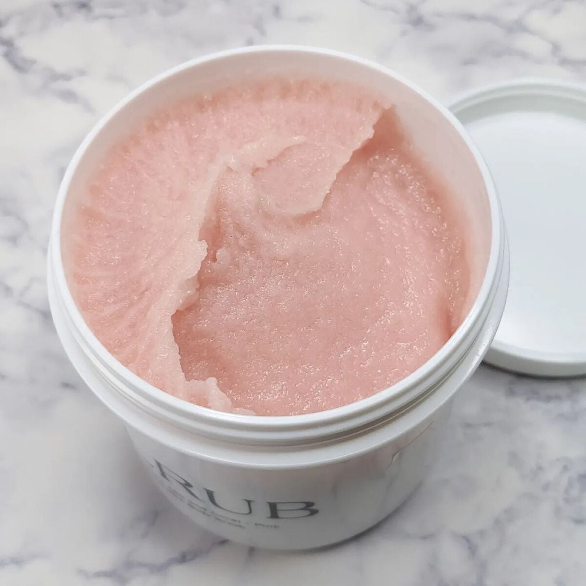 ボディスクラブ Pink Musk/ULRUB/ボディスクラブを使ったクチコミ(2枚目)