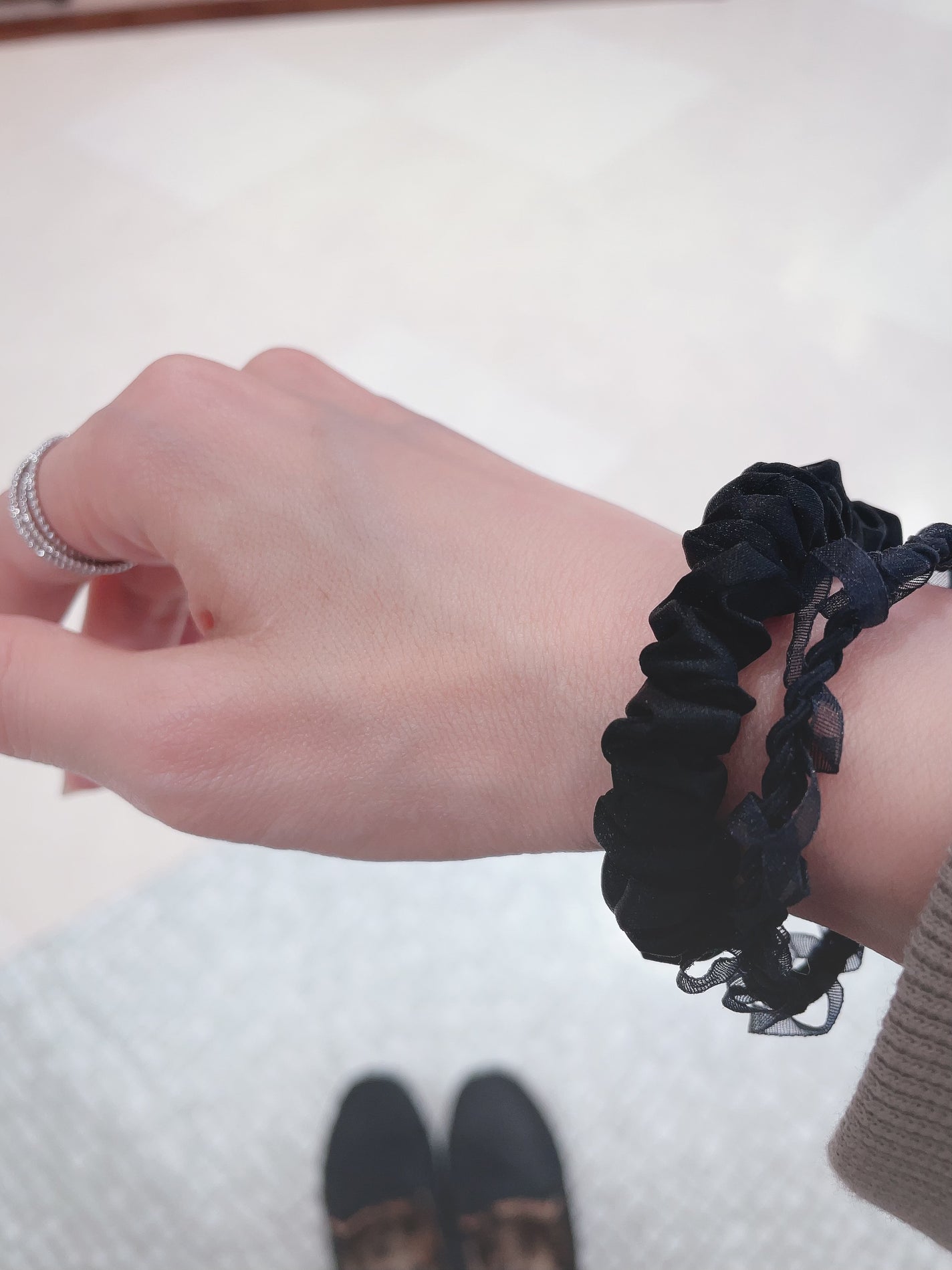 シルク100% ヘアシュシュ/Rakuten/ヘアアクセサリーを使ったクチコミ(2枚目)