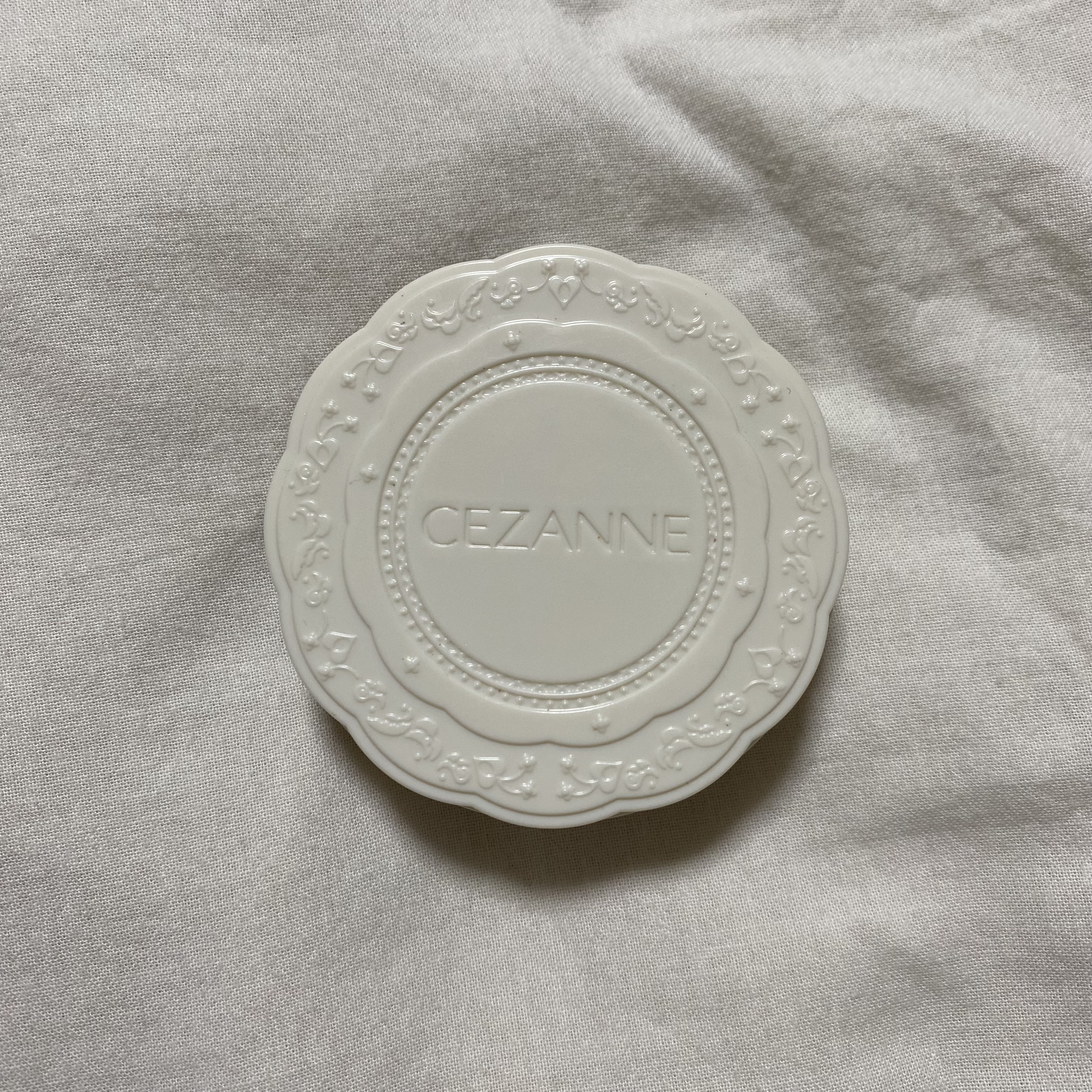 UVシルクカバーパウダー/CEZANNE/プレストパウダーを使ったクチコミ（1枚目）