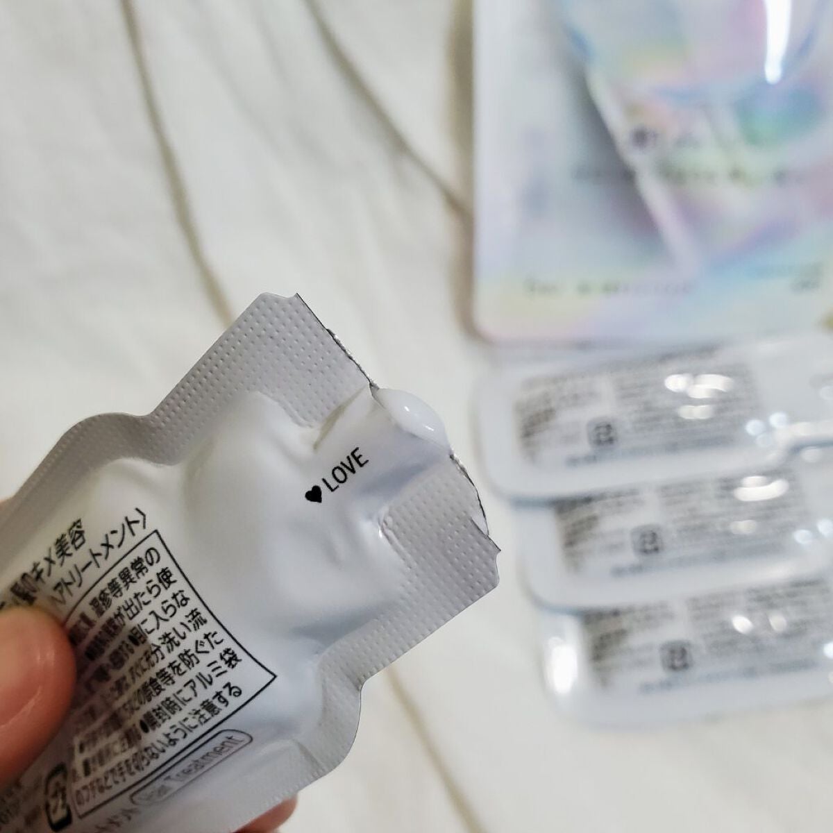 ザビューティ うるツヤチャージヘアパック/エッセンシャル/ヘアマスク・ヘアパックを使ったクチコミ(4枚目)