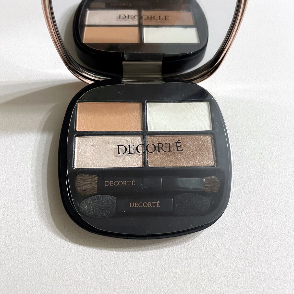 コントゥアリング アイシャドウ 017/DECORTÉ/アイシャドウパレットを使ったクチコミ（2枚目）
