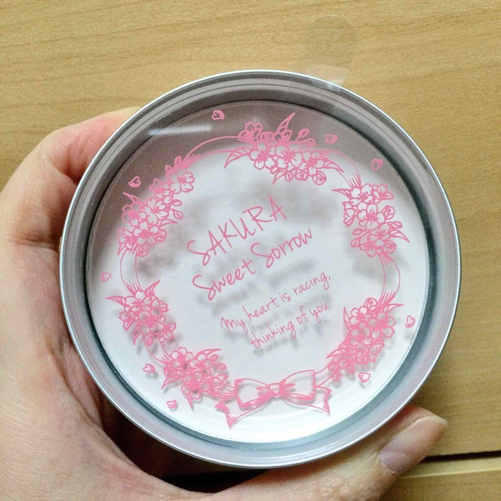 すっぴんパウダー B サクラスウィートソローの香り 2022/クラブ/プレストパウダーを使ったクチコミ（2枚目）