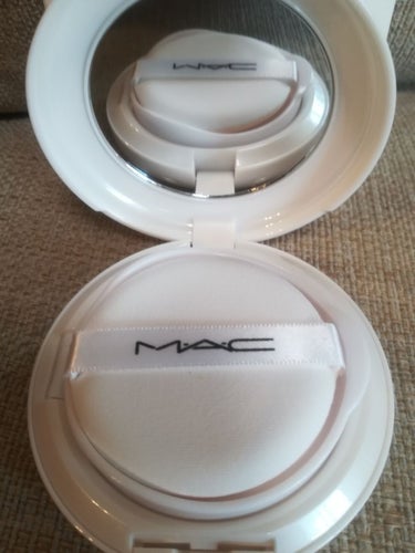 M・A・C ストロボ トーンアップ クッション コンパクト SPF 50のクチコミ「皆様、おはようございます！

こちらは、

MAC ストロボトーンアップ クッション コンパク.....」（2枚目）