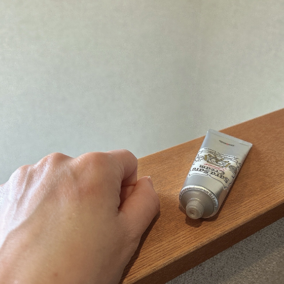 薬用足指さらさらクリーム/デオナチュレ/デオドラント・制汗剤を使ったクチコミ（3枚目）