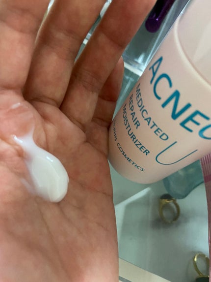 アクネオ 薬用 リペア モイスチュアライザー TUのクチコミ「アクネオ
薬用 リペア モイスチュアライザー TU
Uゾーン大人ニキビ全然治らない問題に直面.....」(3枚目)