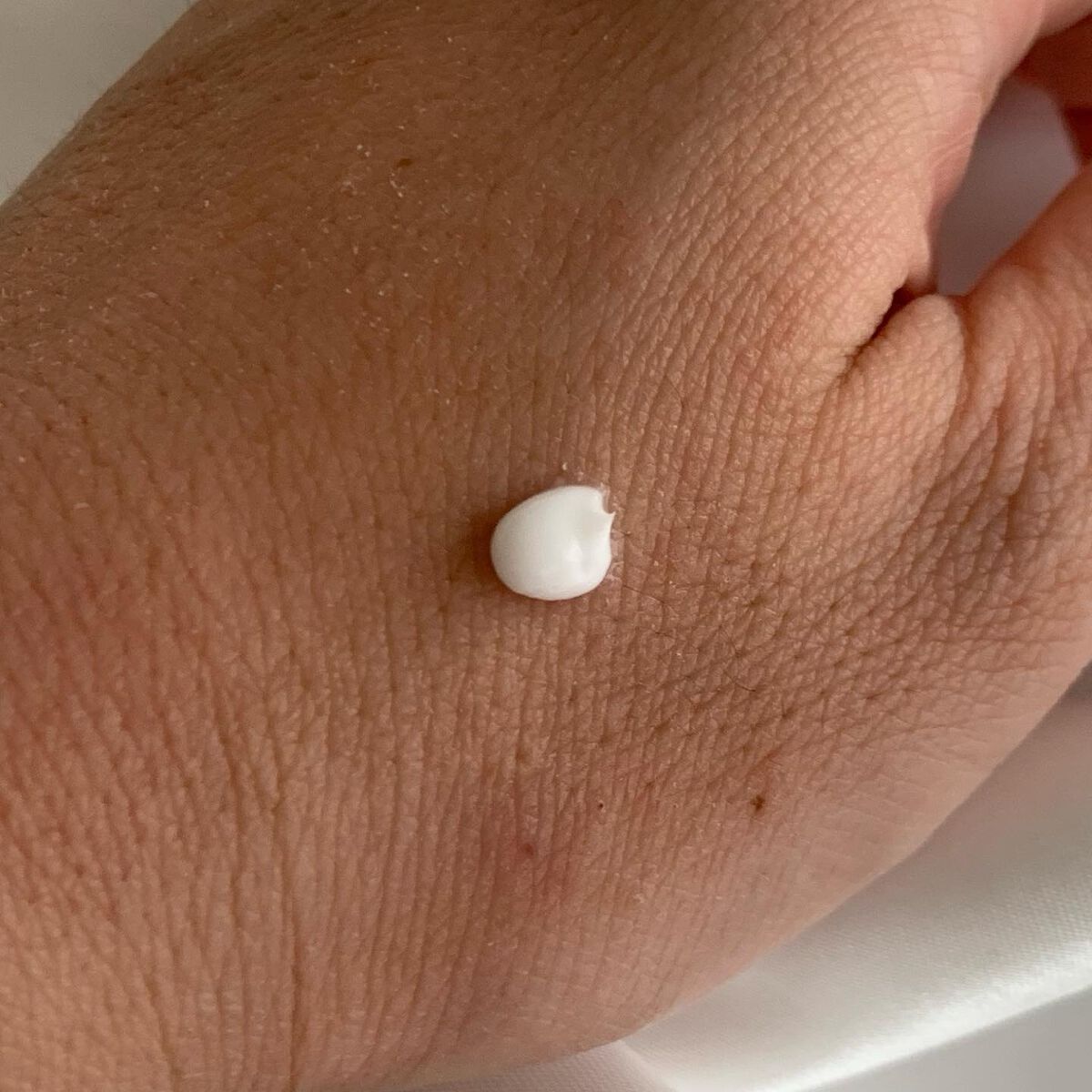 Witch's Pouch ✕ Disney villains ヴィランズ パフューム & モイスチャライザーハンドクリーム/アスリーエイチ/ハンドクリームを使ったクチコミ(3枚目)