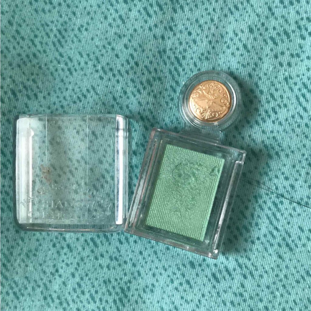 シャドーカスタマイズ/MAJOLICA MAJORCA/単色アイシャドウを使ったクチコミ(1枚目)