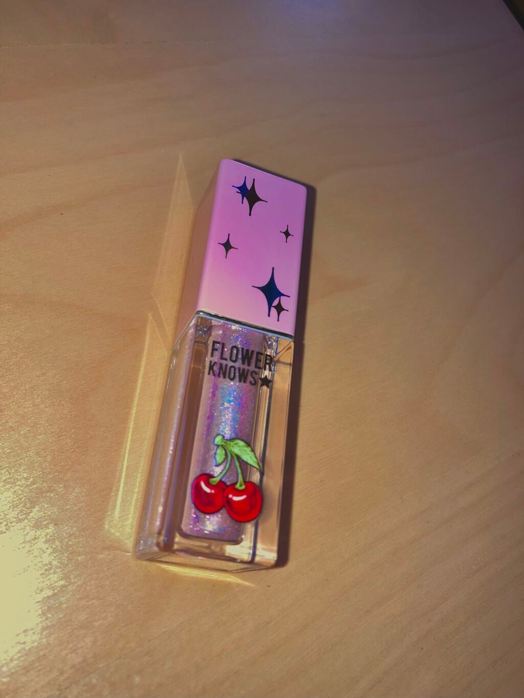 Cherry Love グリッター リキッドアイシャドウ/FlowerKnows/グリッターを使ったクチコミ(3枚目)