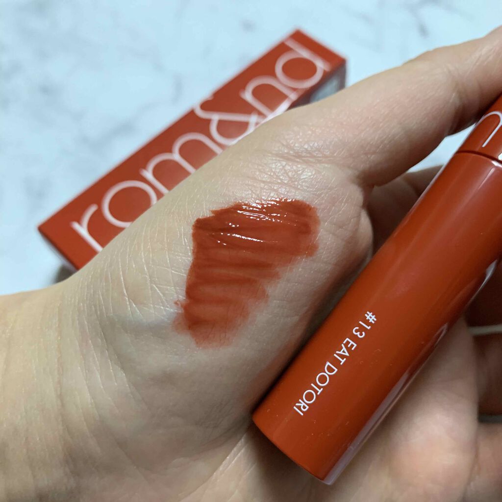 ジューシーラスティングティント/rom&nd/リップティントを使ったクチコミ(2枚目)