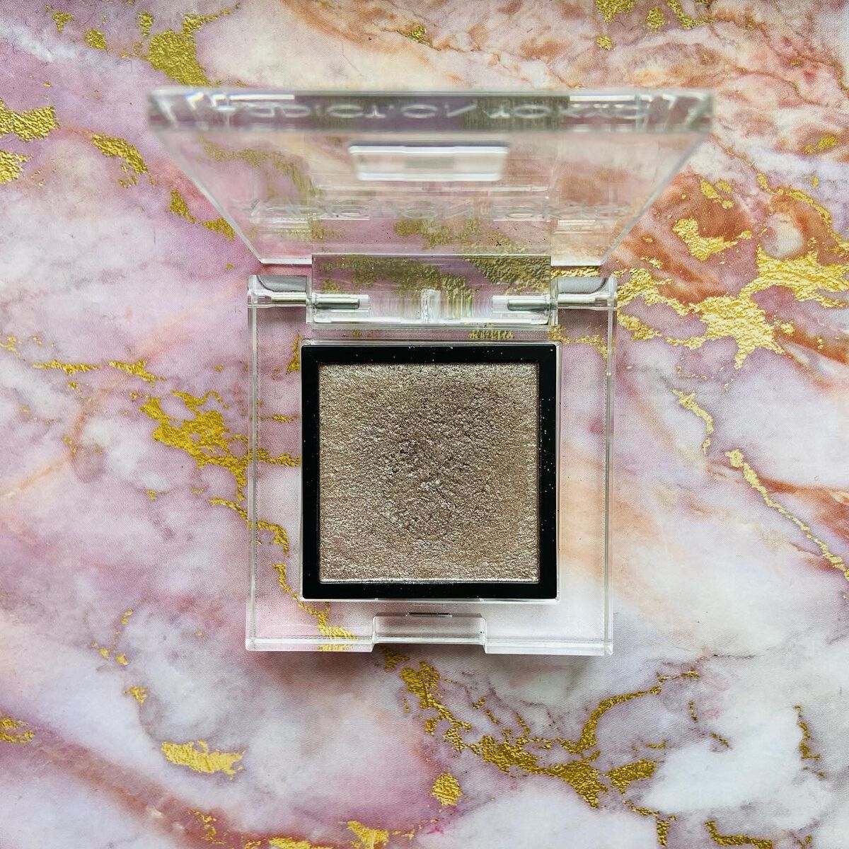 アディクション ザ アイシャドウ パール 010P Flash Back/ADDICTION/単色アイシャドウを使ったクチコミ（1枚目）