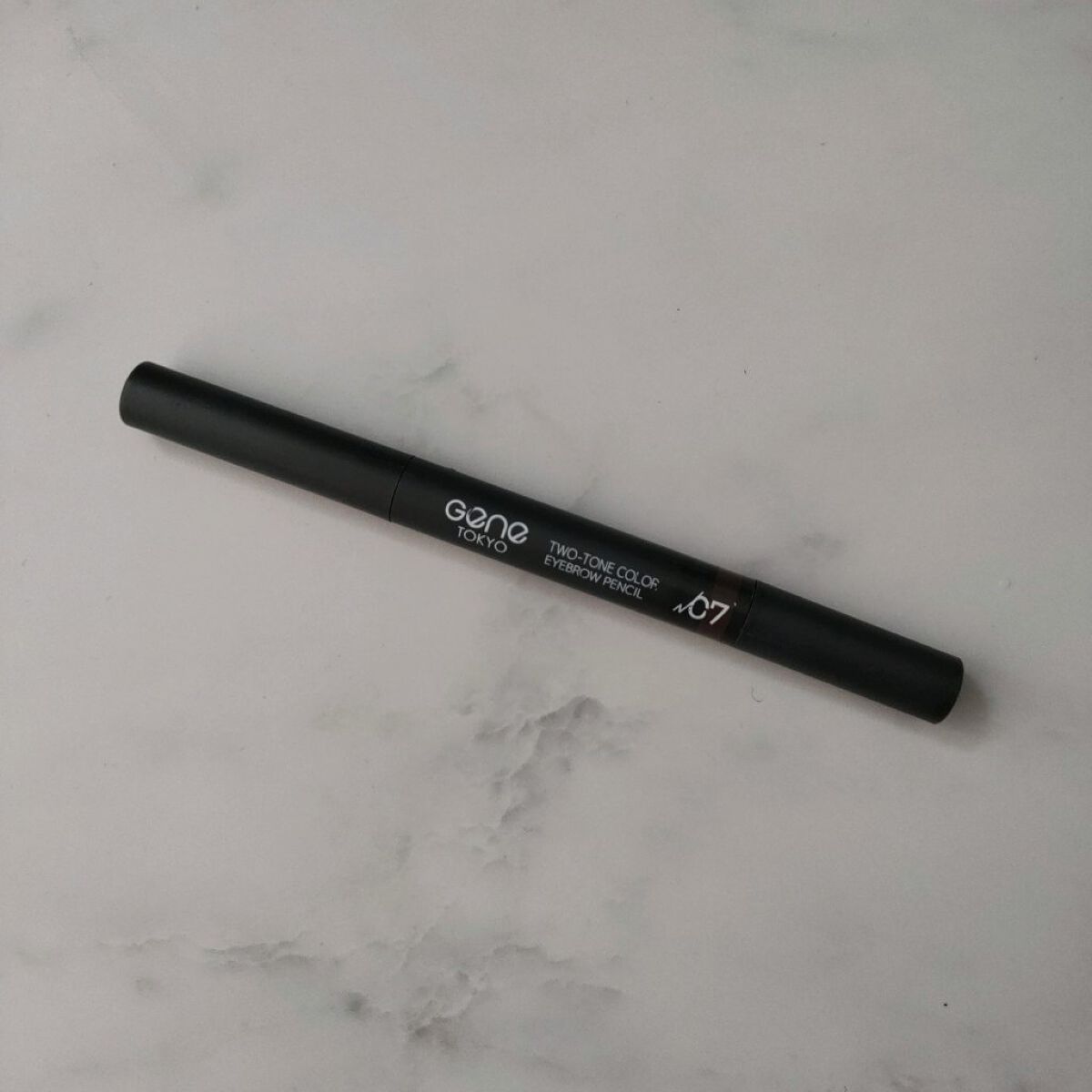 ツートンカラーアイブロウペンシル 07 黒髪に/GENE TOKYO/アイブロウペンシルを使ったクチコミ（1枚目）