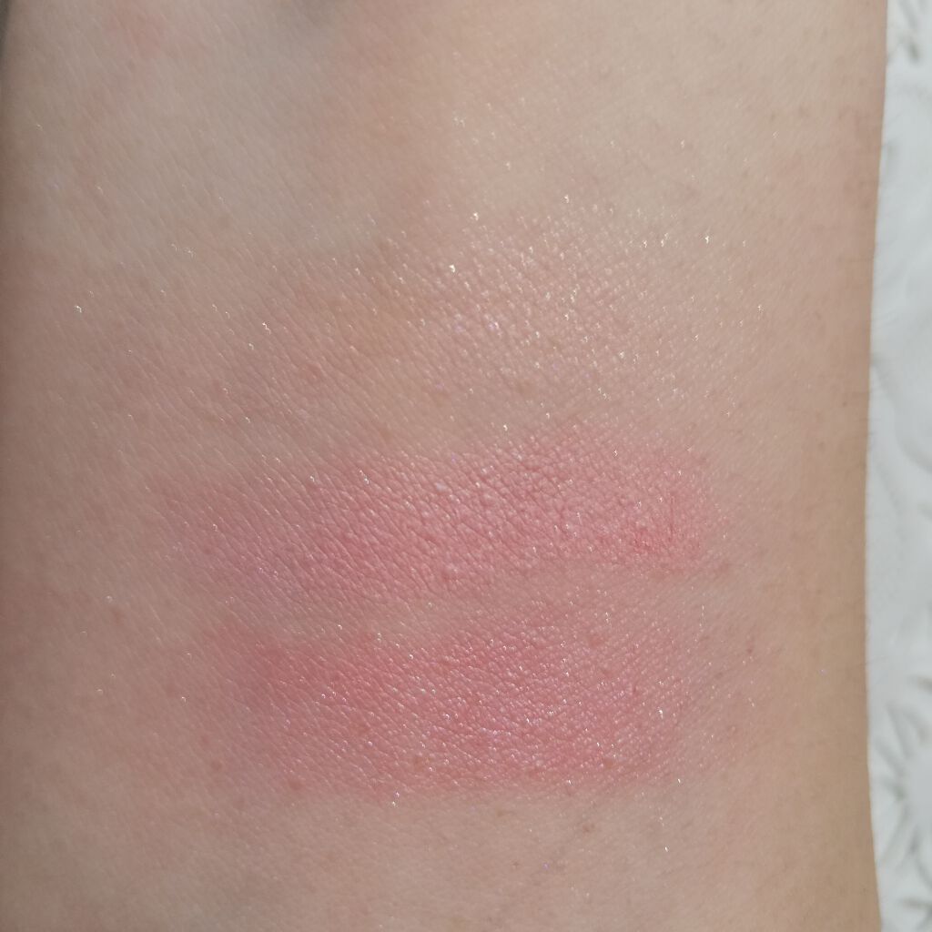 オーラティック ブラッシュ/excel/パウダーチークを使ったクチコミ（2枚目）