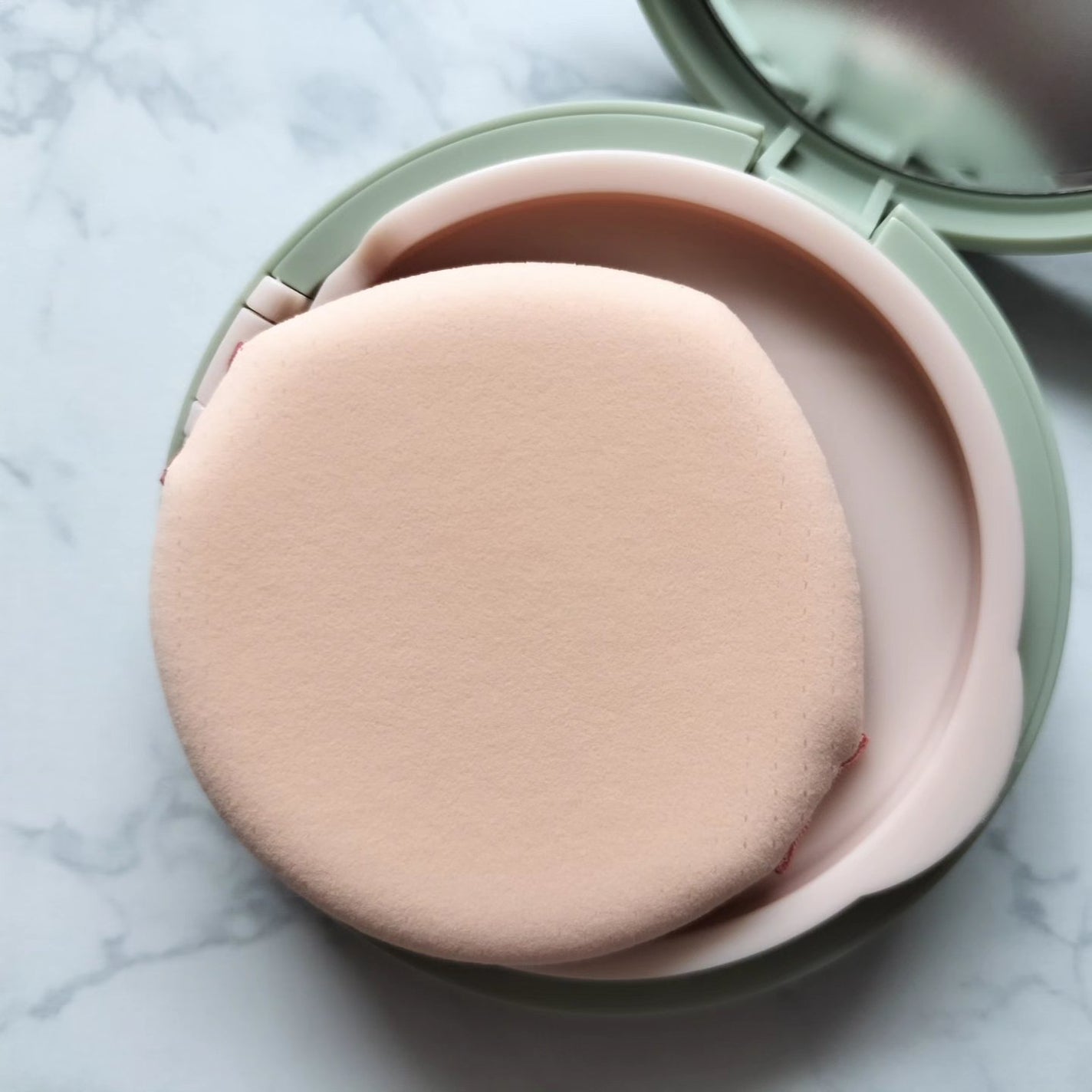 ジヴェルニー 密着カバークッション/GIVERNY/クッションファンデーションを使ったクチコミ(4枚目)