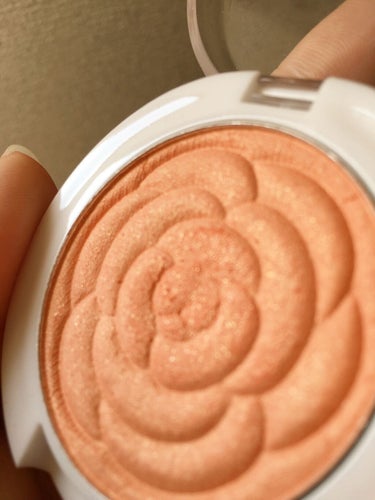 AC MAKEUP AC ローズチークのクチコミ「ACローズチーク03ブラッドピーチ

ぱっと見オレンジ！って感じだったので夏に向けて買ってみた.....」（3枚目）