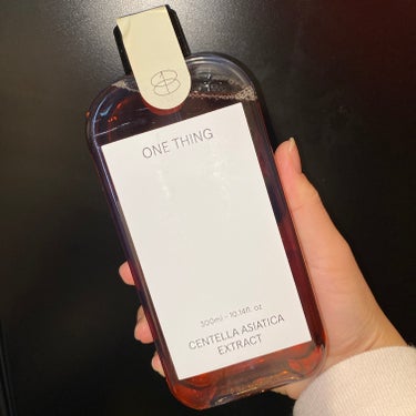 今回紹介するのはONE THING【CICA CARE SAKURA EDITION SET】 の中のひとつ、ツボクサエキス 300ml

ワンシング人気製品や日本未販売製品、新作のサンプルが入っている