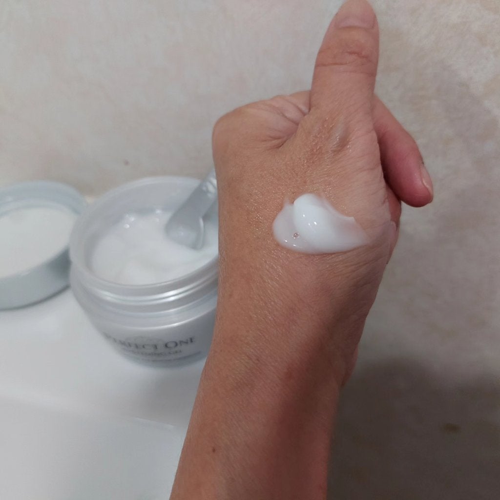 パーフェクトワン 薬用ホワイトニングジェル/パーフェクトワン/オールインワン化粧品を使ったクチコミ(4枚目)