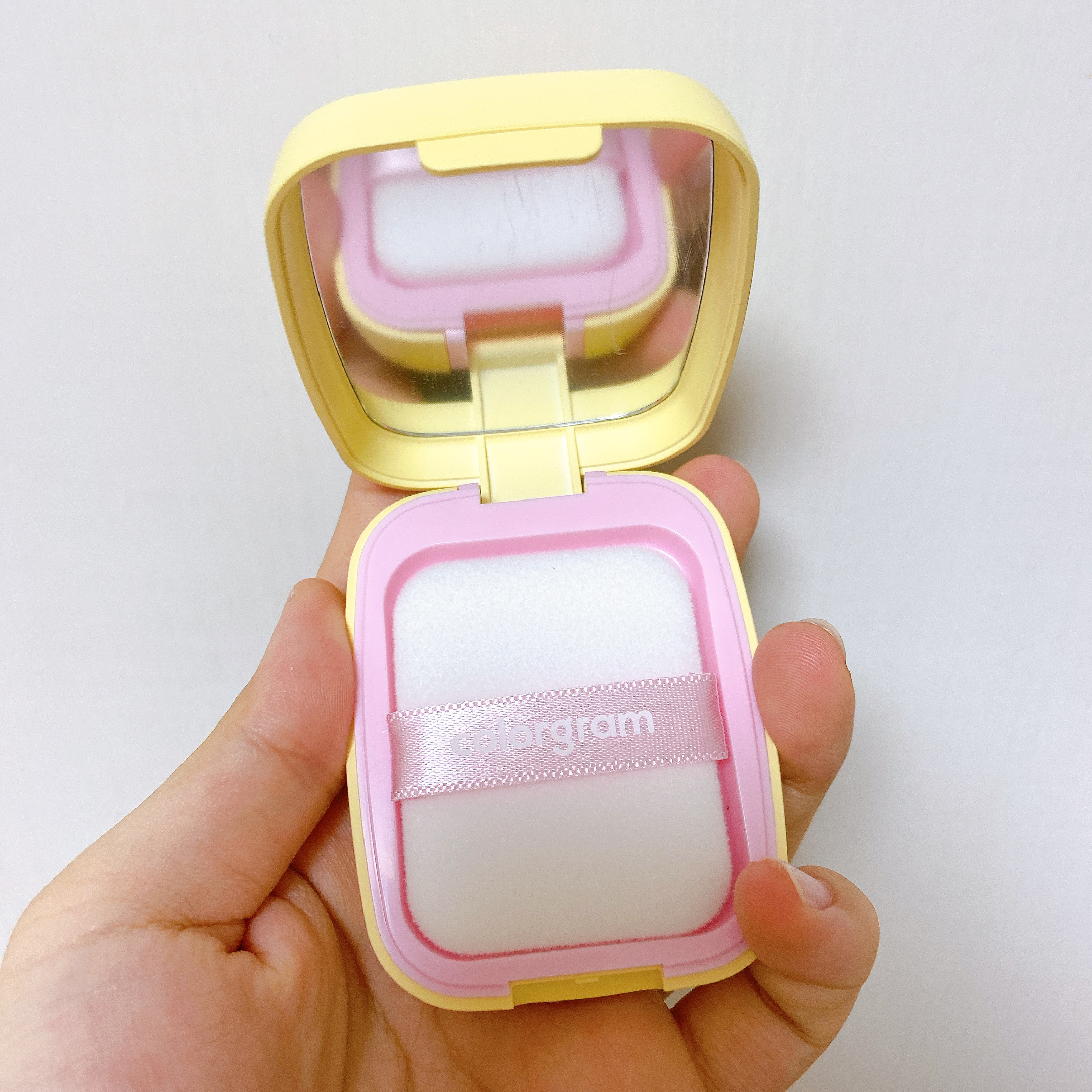 セバムリタッチングブラーパクト/Colorgram/プレストパウダーを使ったクチコミ（2枚目）