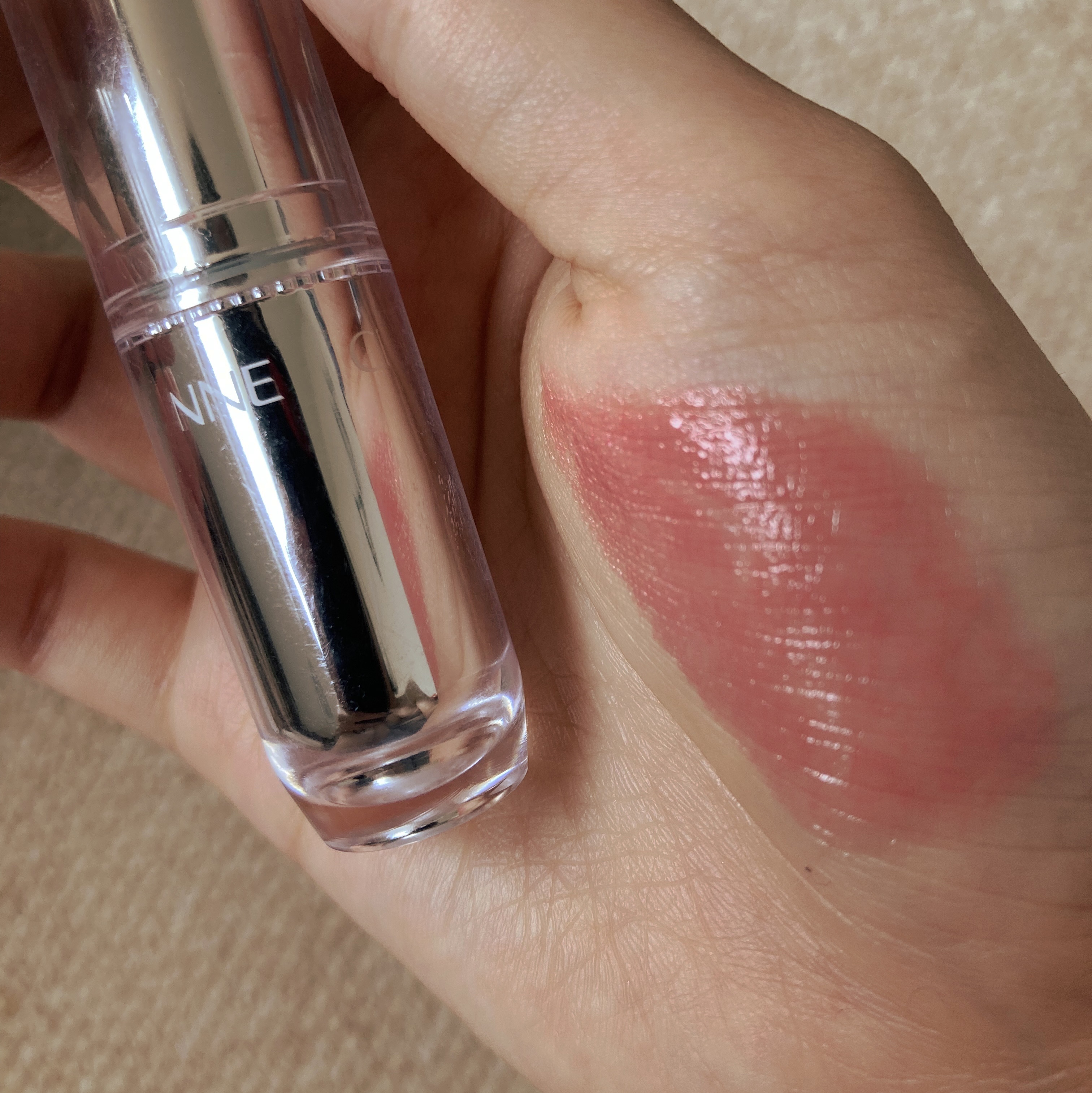 ラスティンググロスリップ/CEZANNE/口紅を使ったクチコミ（3枚目）