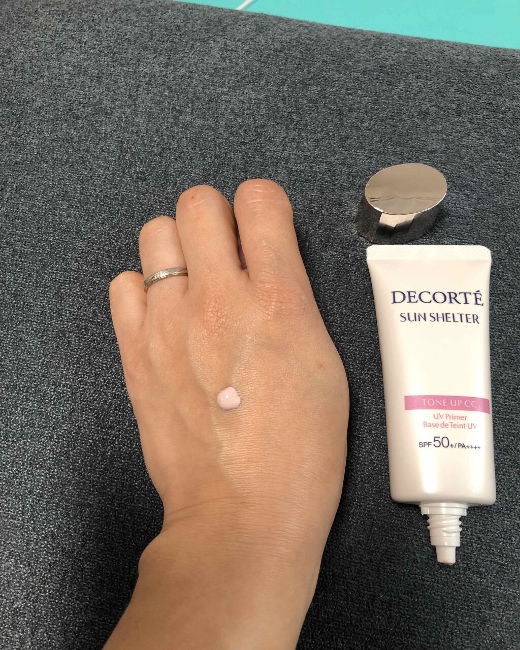 サンシェルター トーンアップCC/DECORTÉ/CCクリームを使ったクチコミ(2枚目)