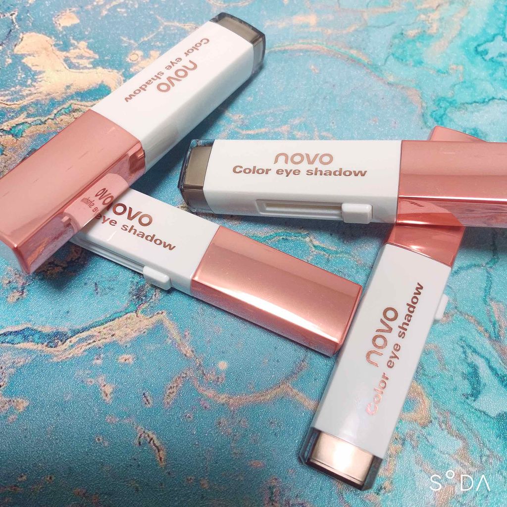 pochi.. on LIPS 「お疲れ様です、ポチです!先程投稿したアイシャドウと一緒に購入し..」(1枚目)