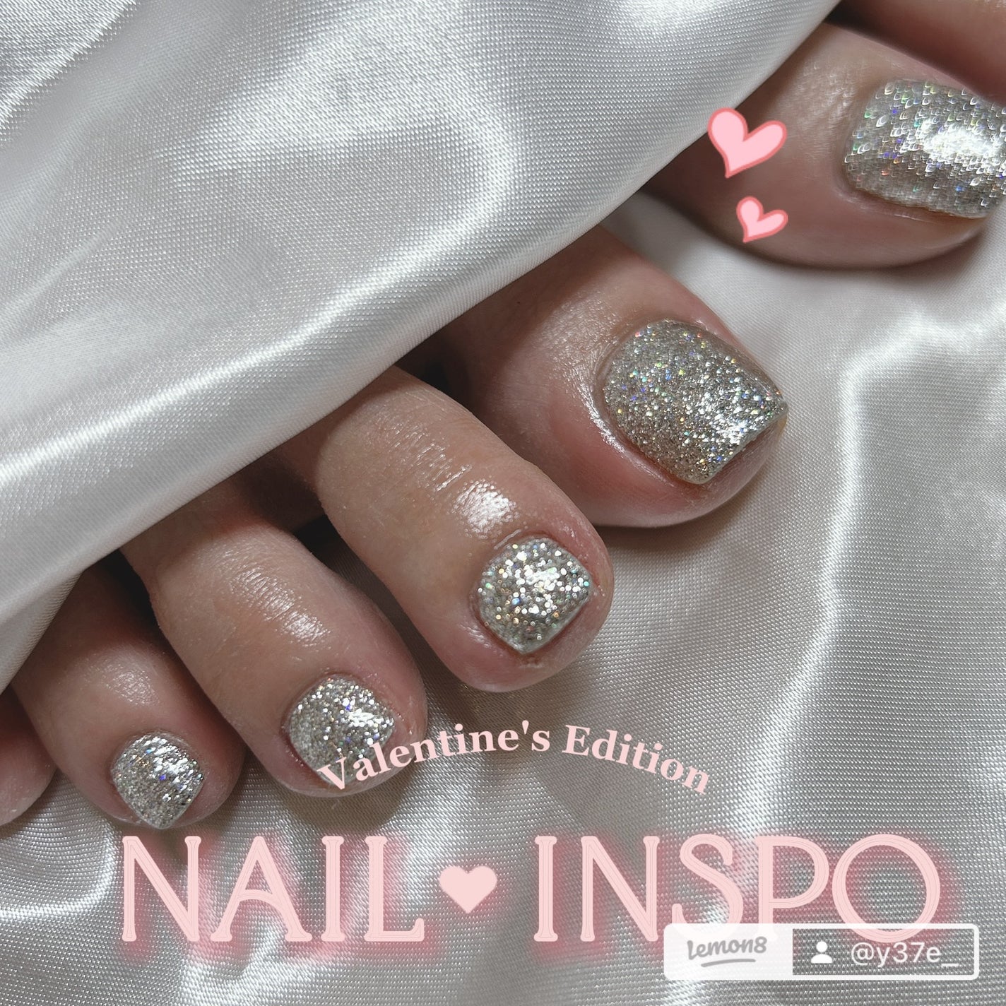 sanae.y on LIPS 「ギラギラフットネイル🤍🤍#甘めデイリーネイル#ギラギラネイル#..」(1枚目)