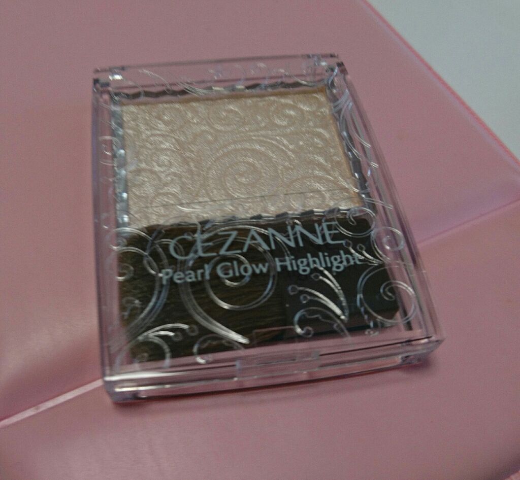 パールグロウハイライト/CEZANNE/パウダーハイライトを使ったクチコミ(1枚目)