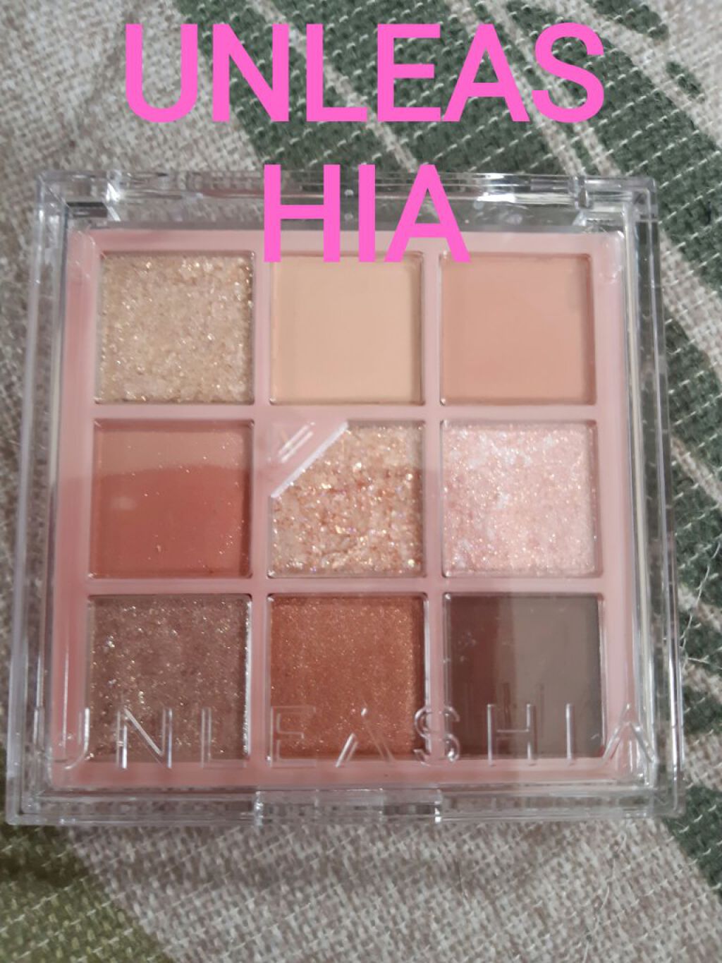 グリッターペディアアイパレット/unleashia/アイシャドウパレットを使ったクチコミ(1枚目)