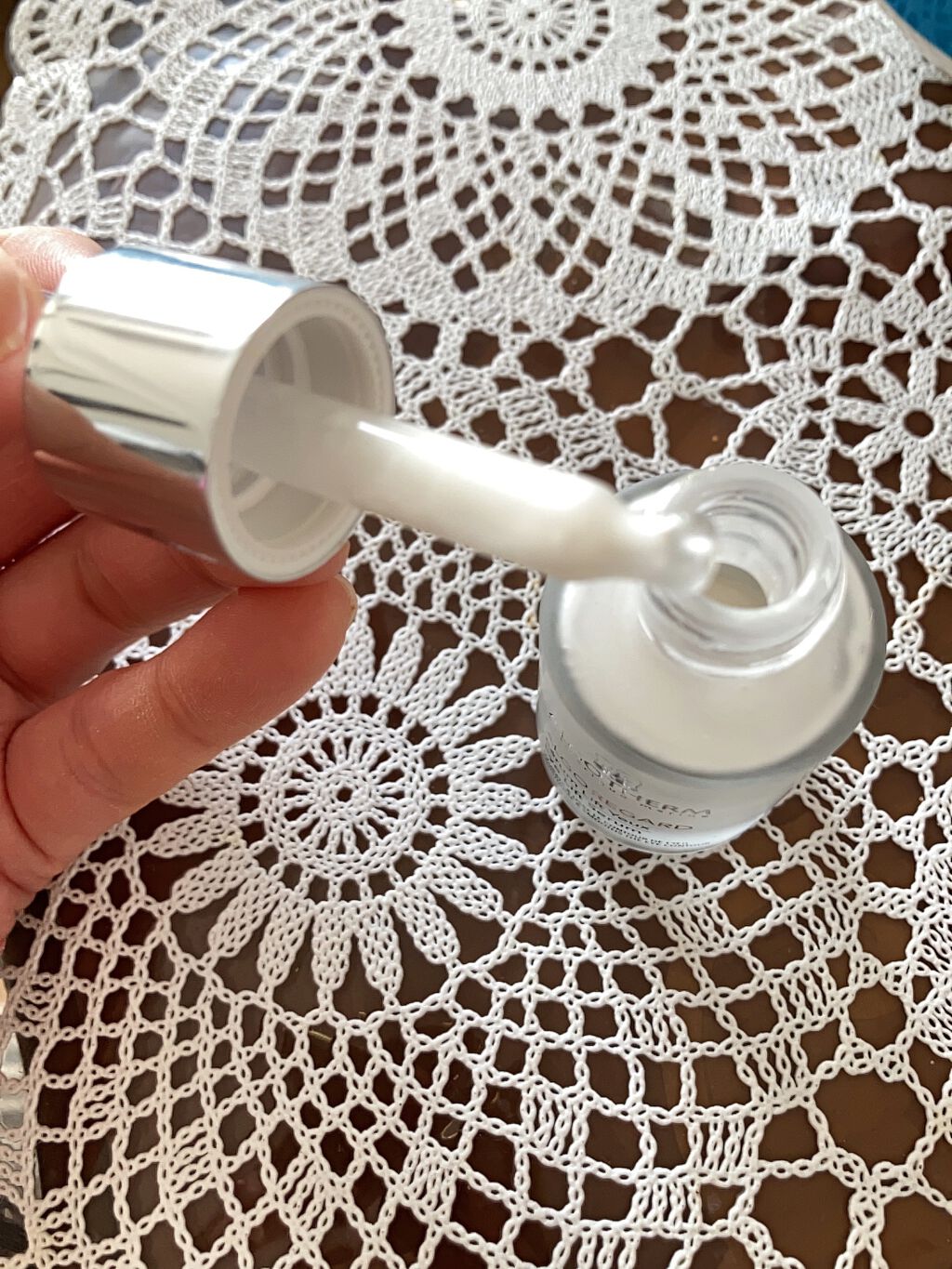 セロム ジュネス/ALGOTHERM(アルゴテルム)/アイケア・アイクリームを使ったクチコミ（2枚目）