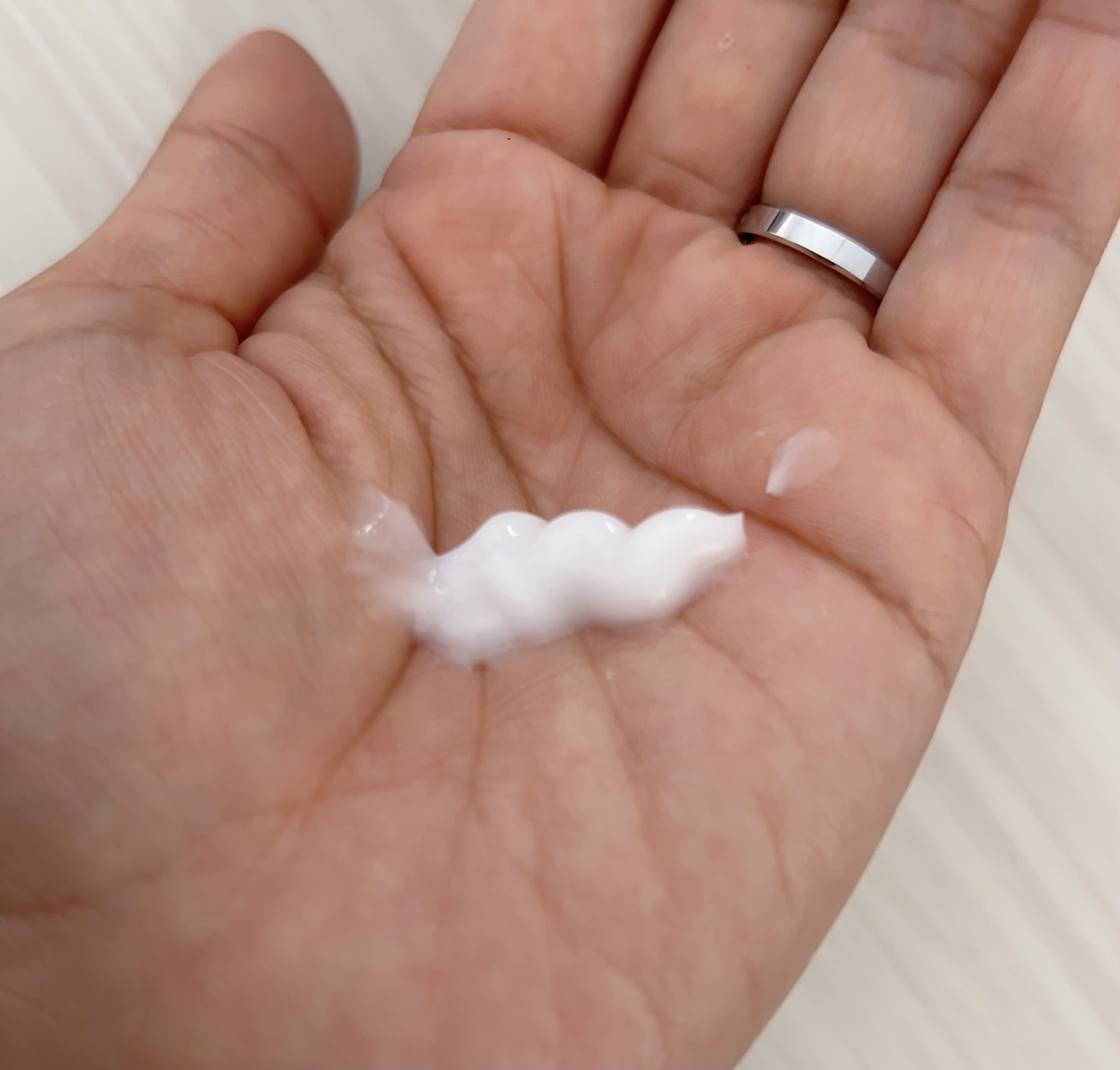 パフュームドヘアシャンプー Woody Blackberry/BANANAL/市販シャンプーを使ったクチコミ（3枚目）