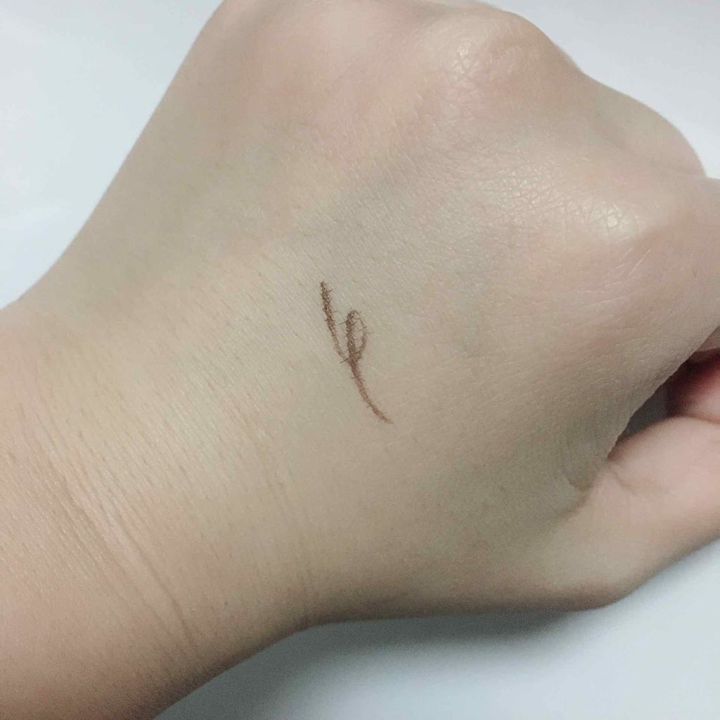 カラーインパクト リキッドライナー/Visée/リキッドアイライナーを使ったクチコミ（3枚目）