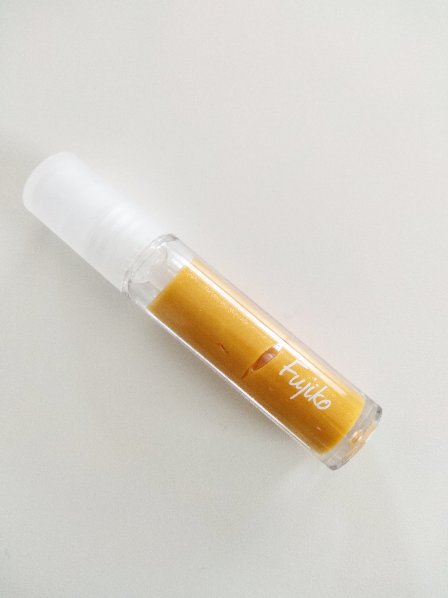 プランピーリップ 05 イエローシロップ/Fujiko/リップグロスを使ったクチコミ（1枚目）