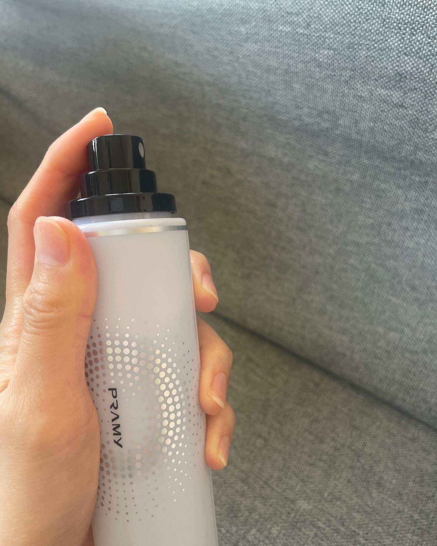 PRAMY メイクアップセッティングミスト マットタイプ/PRAMY/フィックスミストを使ったクチコミ（3枚目）