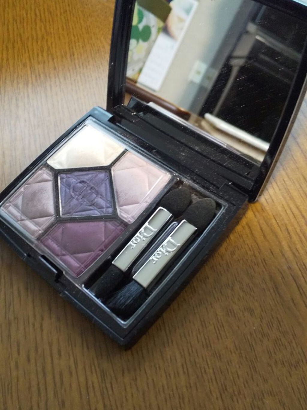 コスメと7MEN侍が大好き! on LIPS 「ブルベ冬憧れのDiorのマグニファイです。淡いパープルや濃いパ..」(1枚目)