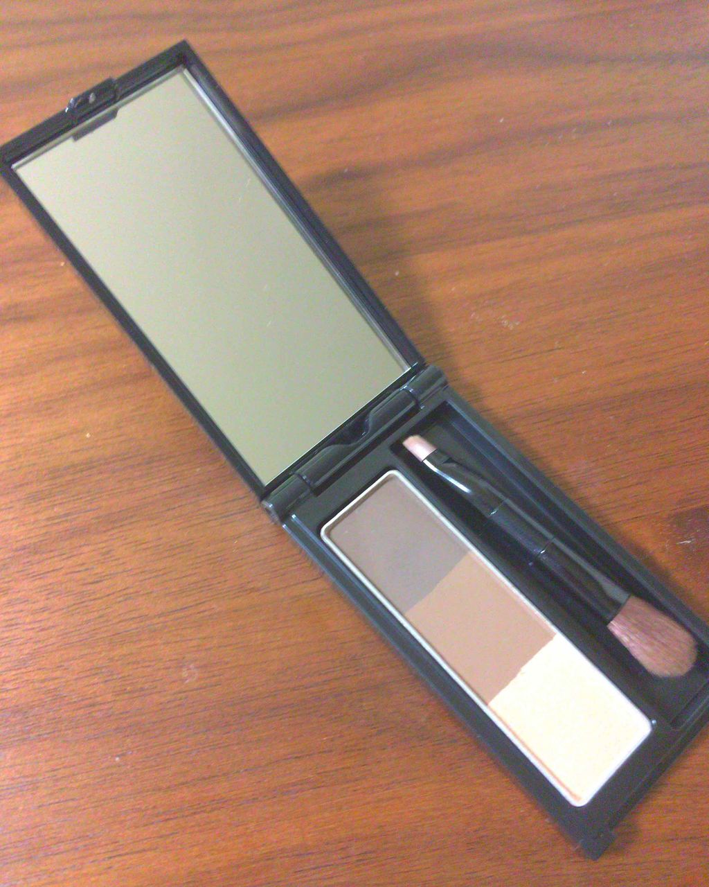 ケイト デザイニングアイブロウ3D/KATE/パウダーアイブロウを使ったクチコミ（2枚目）