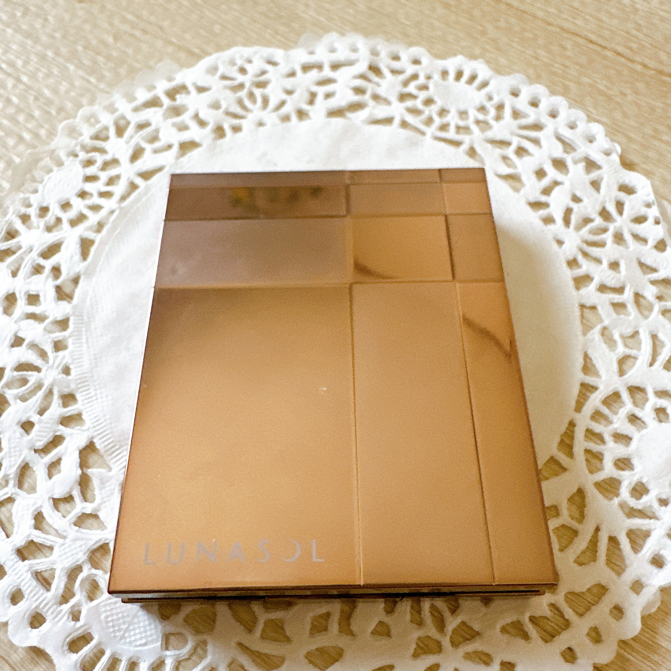 スキンモデリングアイズ/LUNASOL/アイシャドウパレットを使ったクチコミ（2枚目）