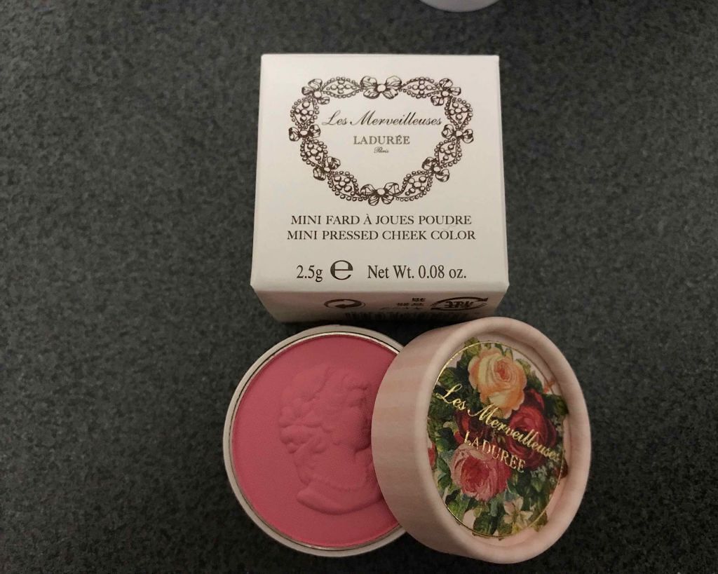 ミニ プレスト チークカラー/レ・メルヴェイユーズ ラデュレ/パウダーチークを使ったクチコミ(1枚目)