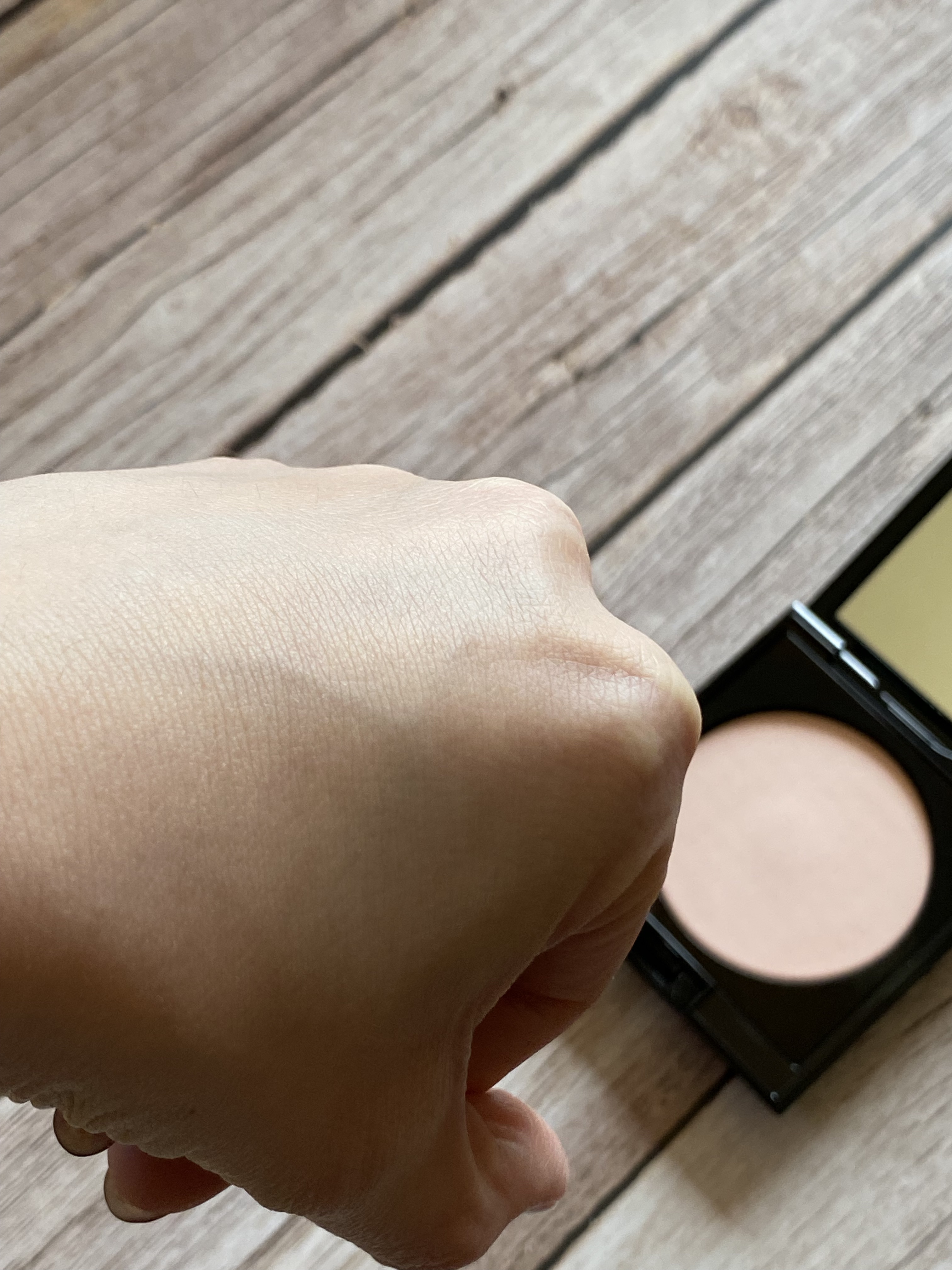 アディクション スキンリフレクト セッティングパウダー 002 Translucent Pink/ADDICTION/プレストパウダーを使ったクチコミ（3枚目）