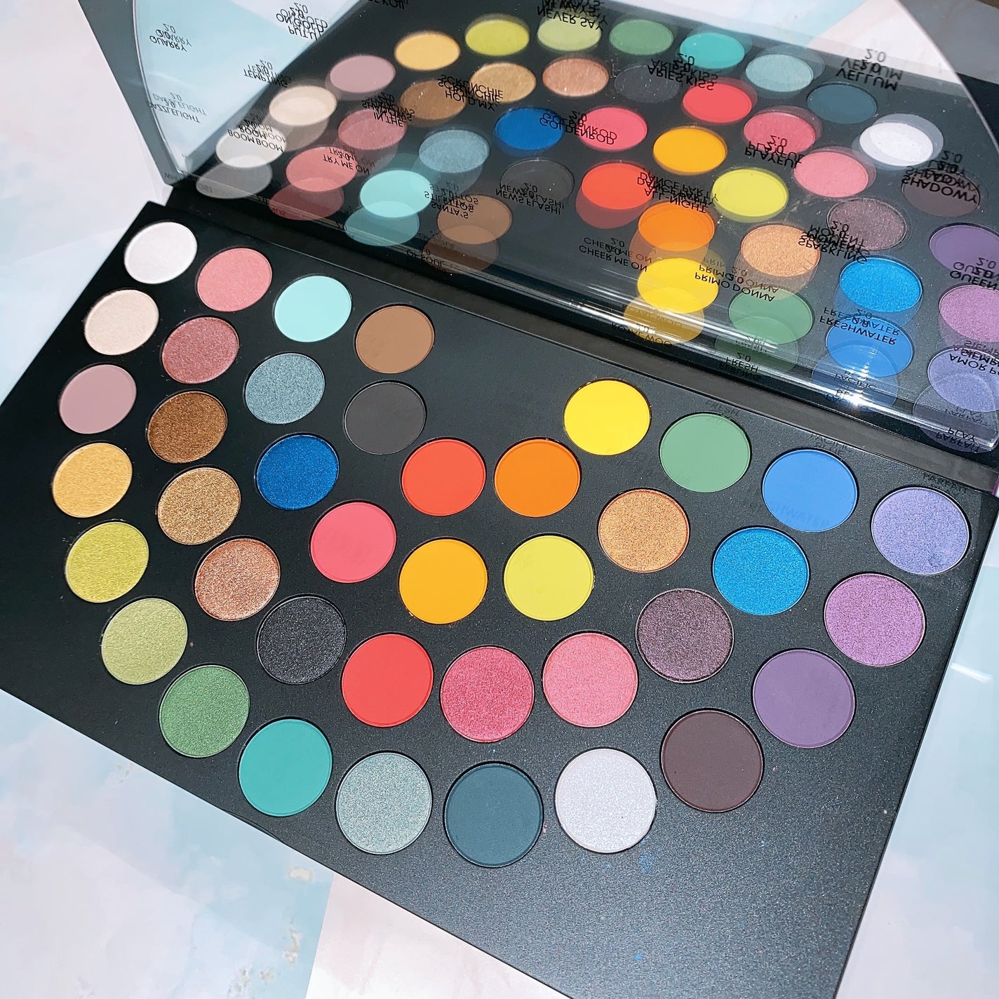 スモール アイシャドウ/M・A・C/単色アイシャドウを使ったクチコミ(3枚目)