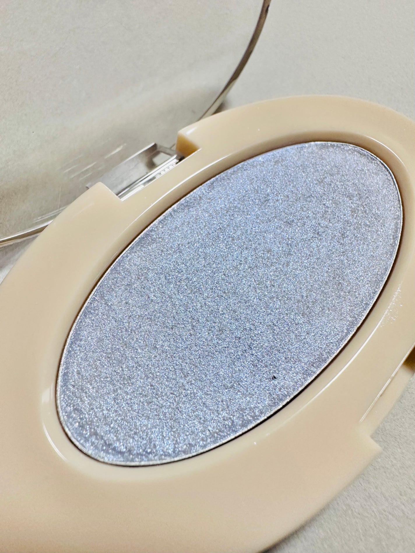 ドリームビームハイライター/Laka/パウダーハイライトを使ったクチコミ(4枚目)