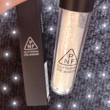 PNF glittering eye shadowのクチコミ「
前にも紹介したこの
ぎらんぎらんのグリッターアイシャドー
韓国コスメになります🥳⭐︎
.....」(2枚目)