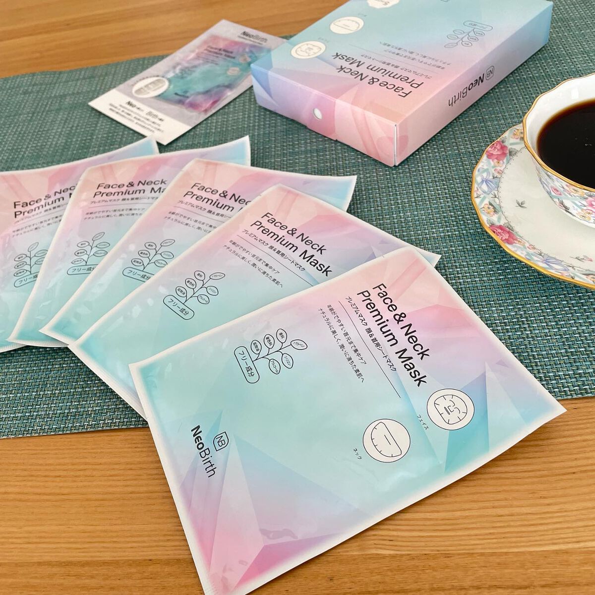 あやこ♡フォロバ100(投稿のある方) on LIPS 「〔NeoBirth〕パッケージから素敵なフェイス&ネック用のシ..」(1枚目)