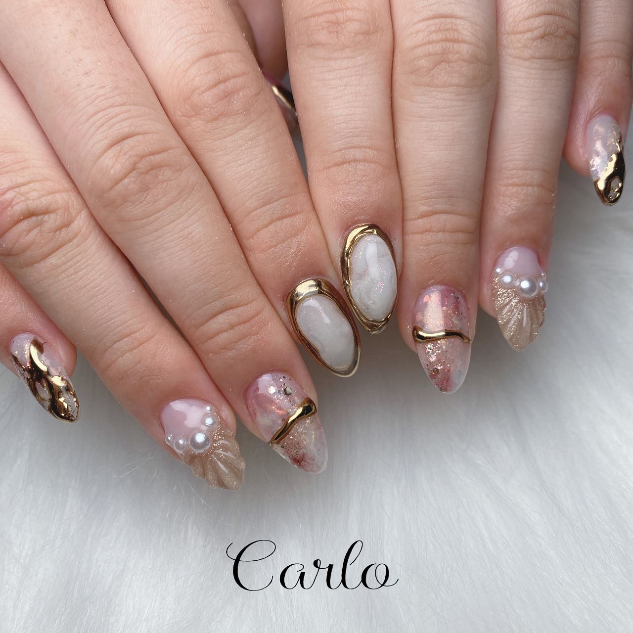 YUKA on LIPS 「【ニュアンスネイル】所沢市ネイルサロン|Carlo.沖縄への旅..」(2枚目)