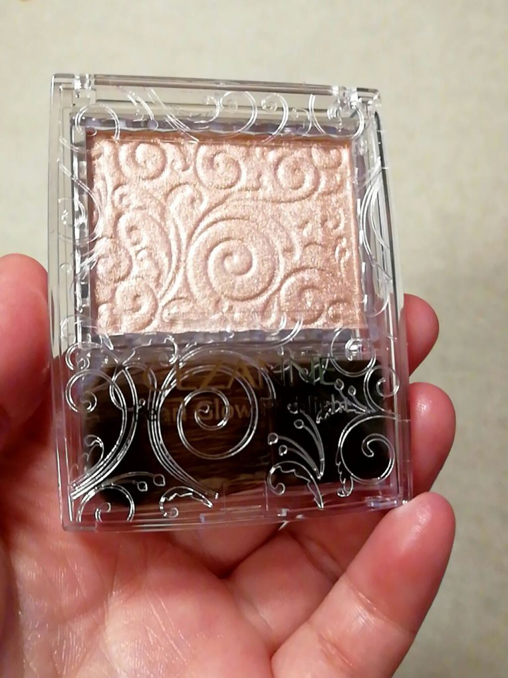 パールグロウハイライト/CEZANNE/パウダーハイライトを使ったクチコミ(1枚目)