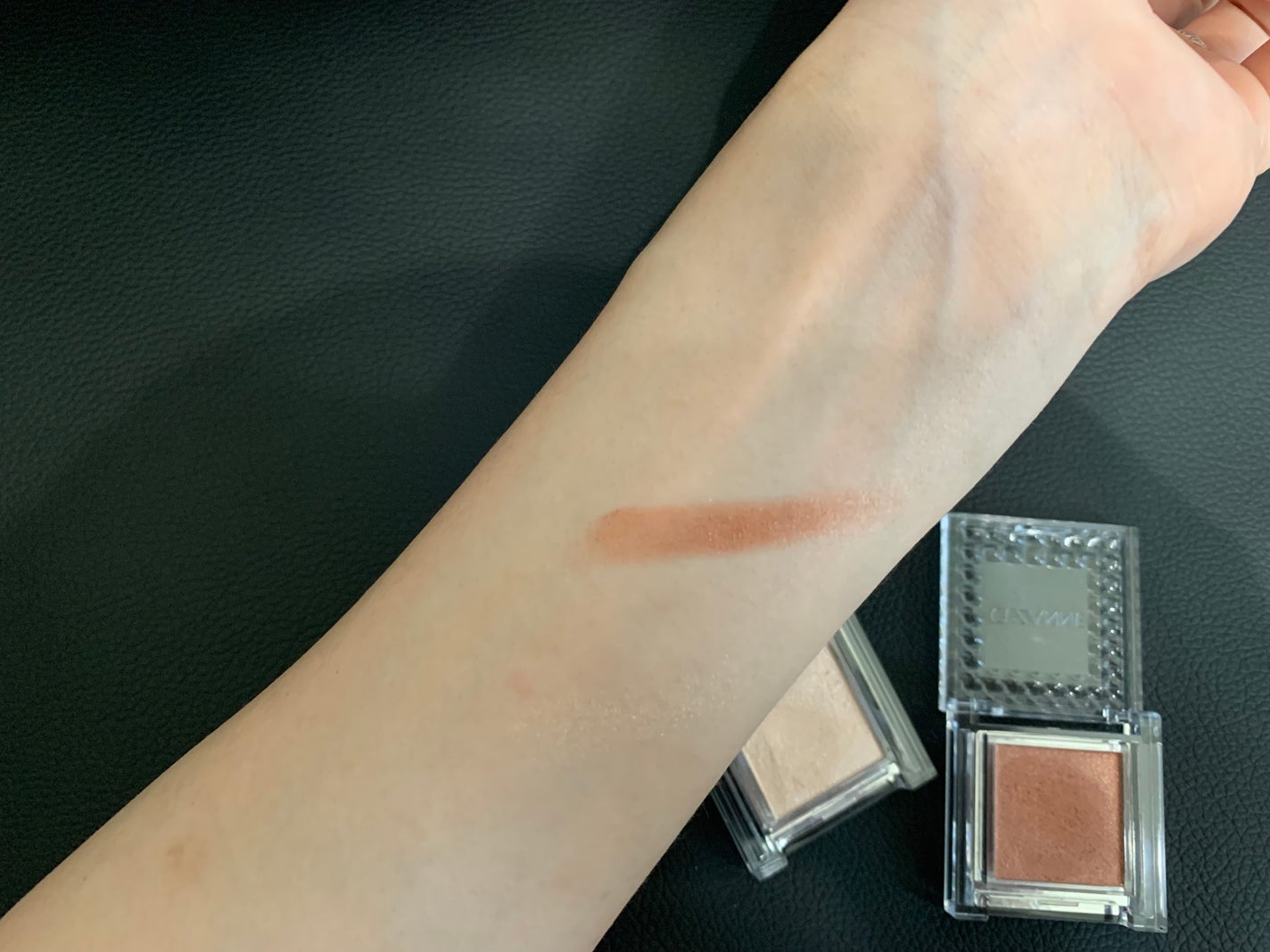 シングルカラーアイシャドウ/CEZANNE/単色アイシャドウを使ったクチコミ(2枚目)