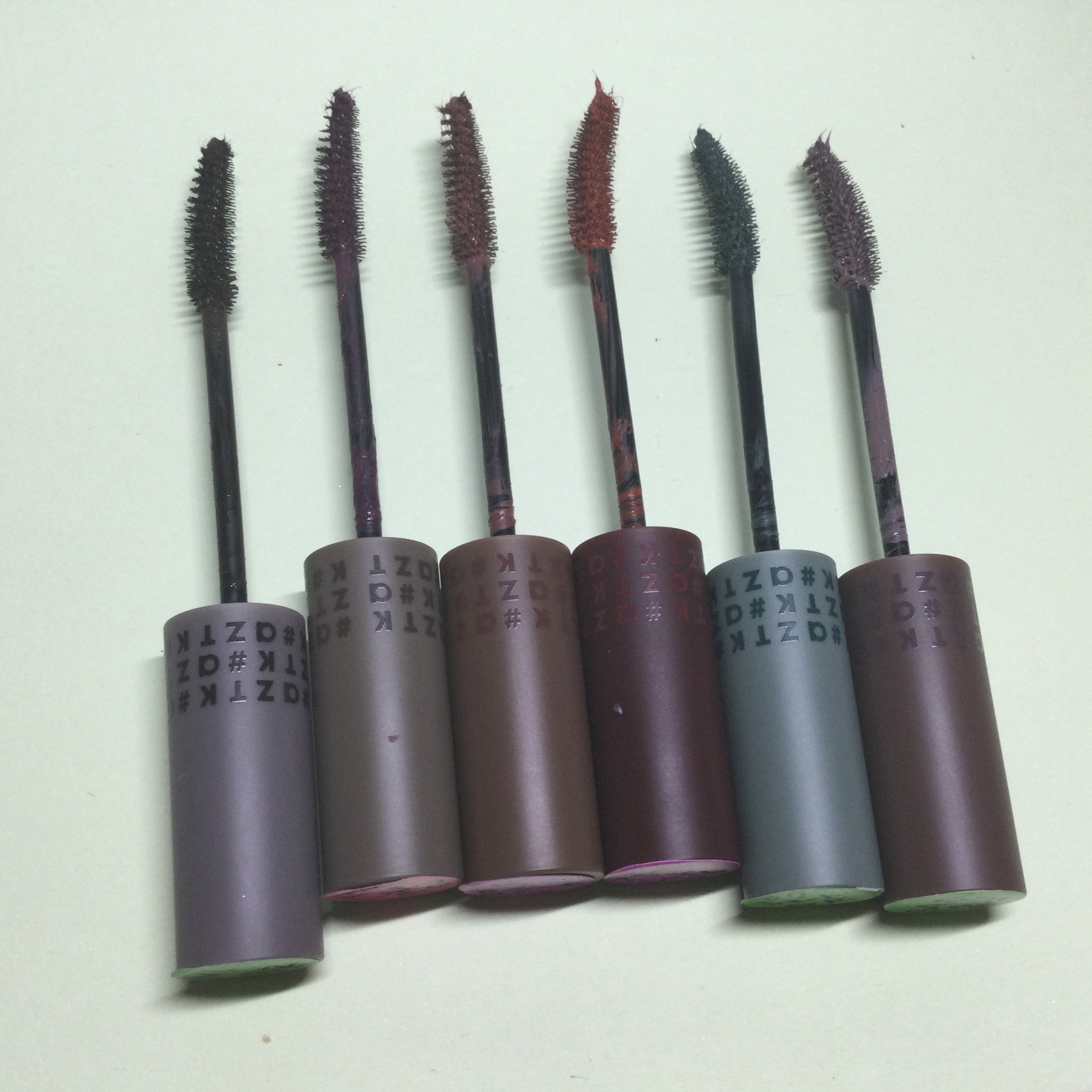 LEOカラーマスカラ / aZTK