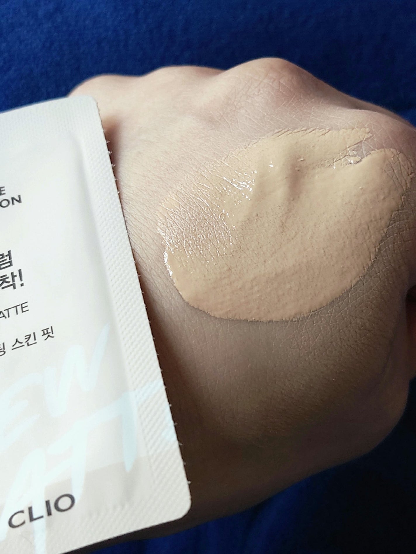 キルカバーニューマットファンデーション/CLIO/リキッドファンデーションを使ったクチコミ(4枚目)